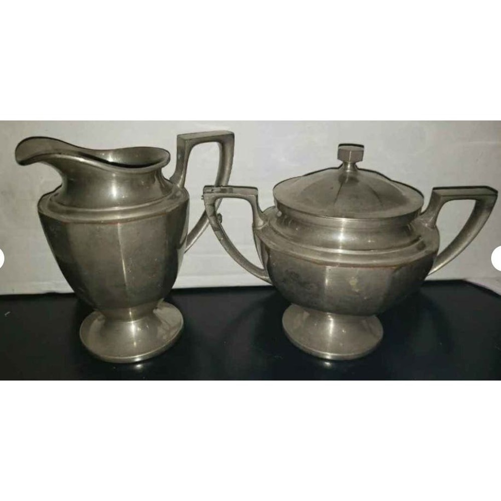 Vintage Universal silverplated sugar bowl & creamer set